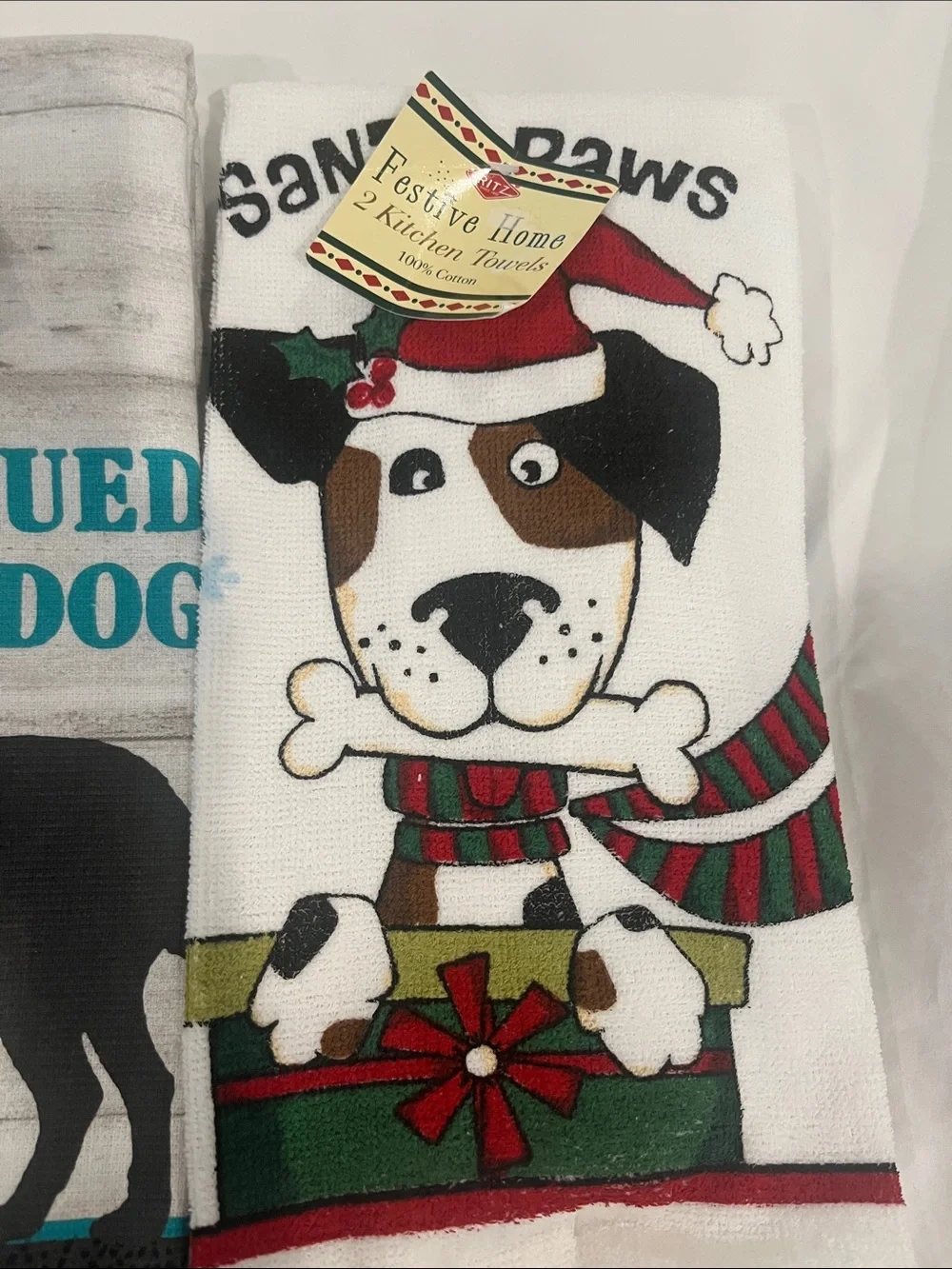 A Rescued Dog stole my heart & Santa paws Kitchen Towel set 4x  NWT